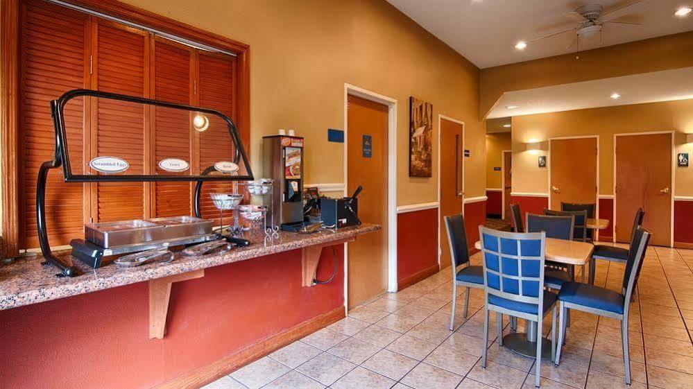 Best Western Mayport Inn And Suites Атлантик-Бич Экстерьер фото